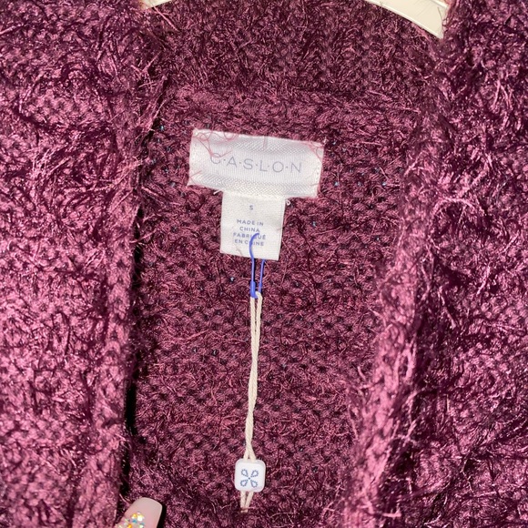 Thick fuzzy sweater - Picture 4 of 5